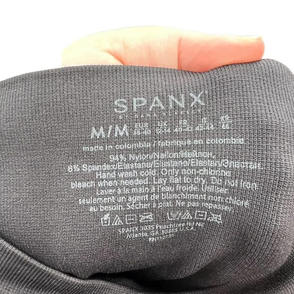 Spanx Look at Me Now Seamless Leggings in Black Size Medium - Picture 9 of 9